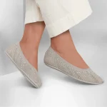 خرید کفش عروسکی کرم زنانه اسکچرز مدل 158765 TPE Cleo 2.0 - Glitzy Daze skechers از ایران اسکچرز